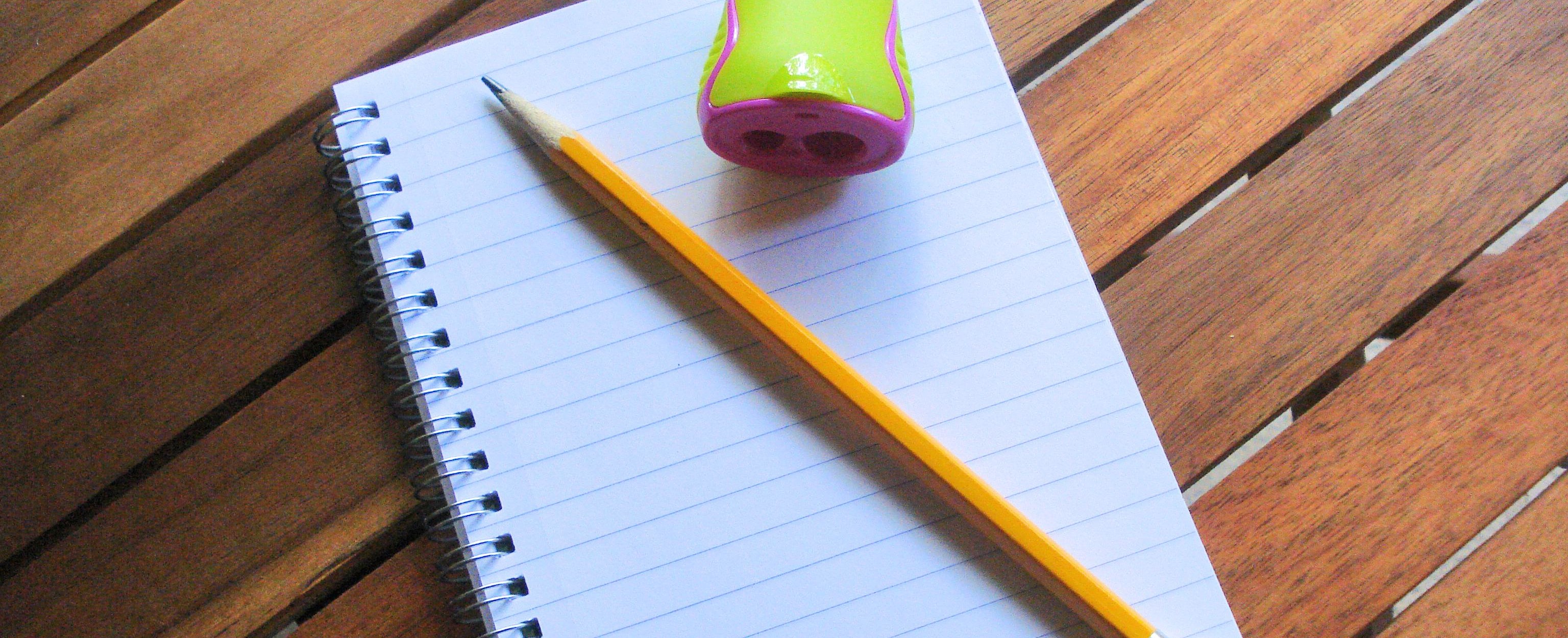 notebook-and-pencill-2 Green & Blue Economy: corsi gratuiti rivolti a disoccupati e inoccupati